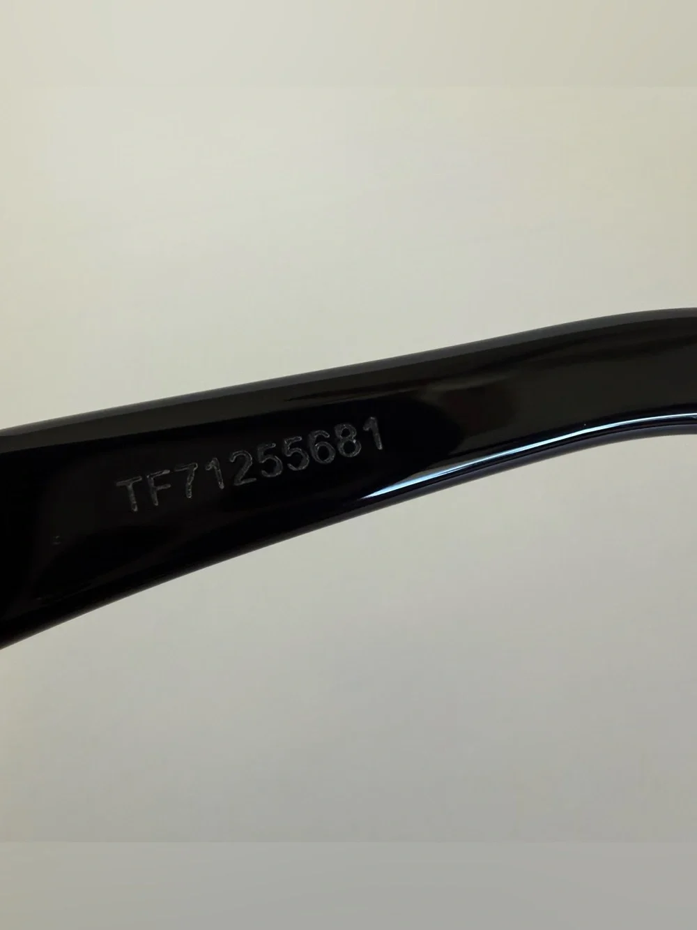 NEW!!! Celine women black sunglasses CL40299U 01B Authentic Retail 480$
